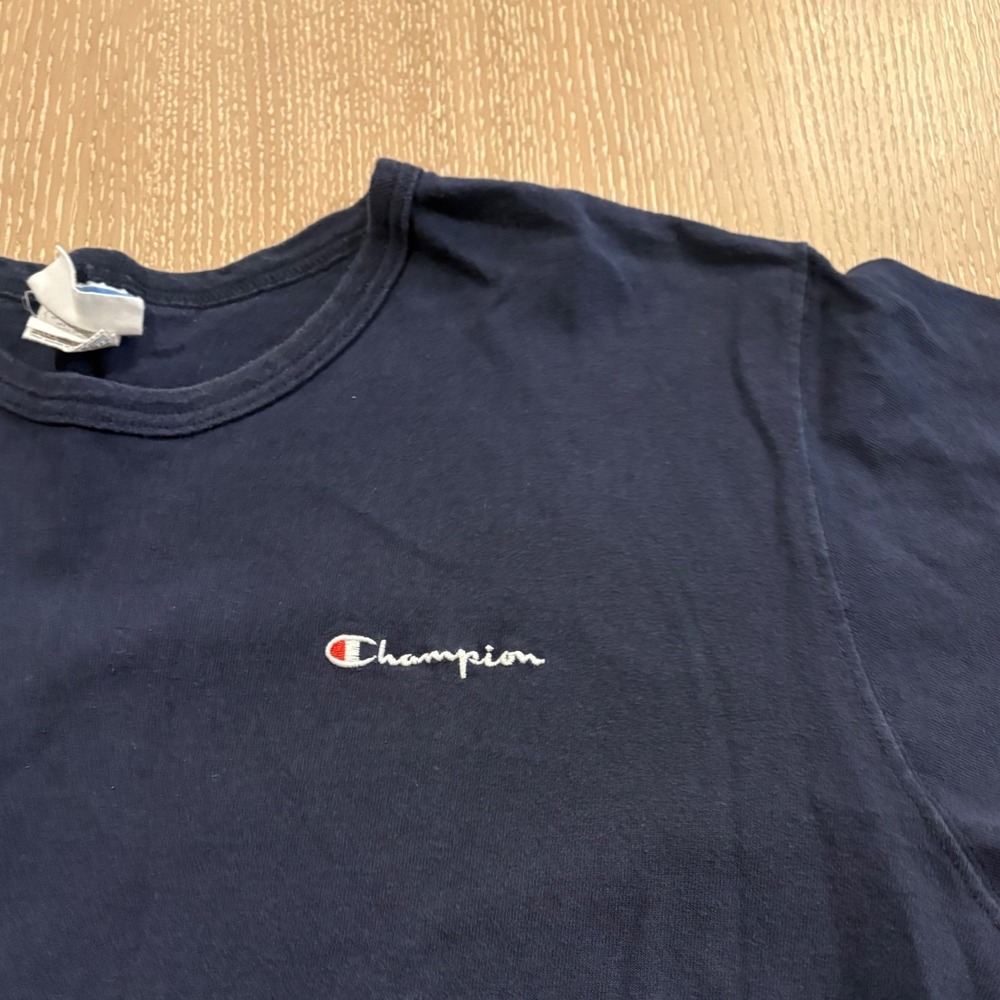 Vintage Champion 2XL Navy Embroidered Logo T Shirt Mens Y2K Heavyweight Tee EUC